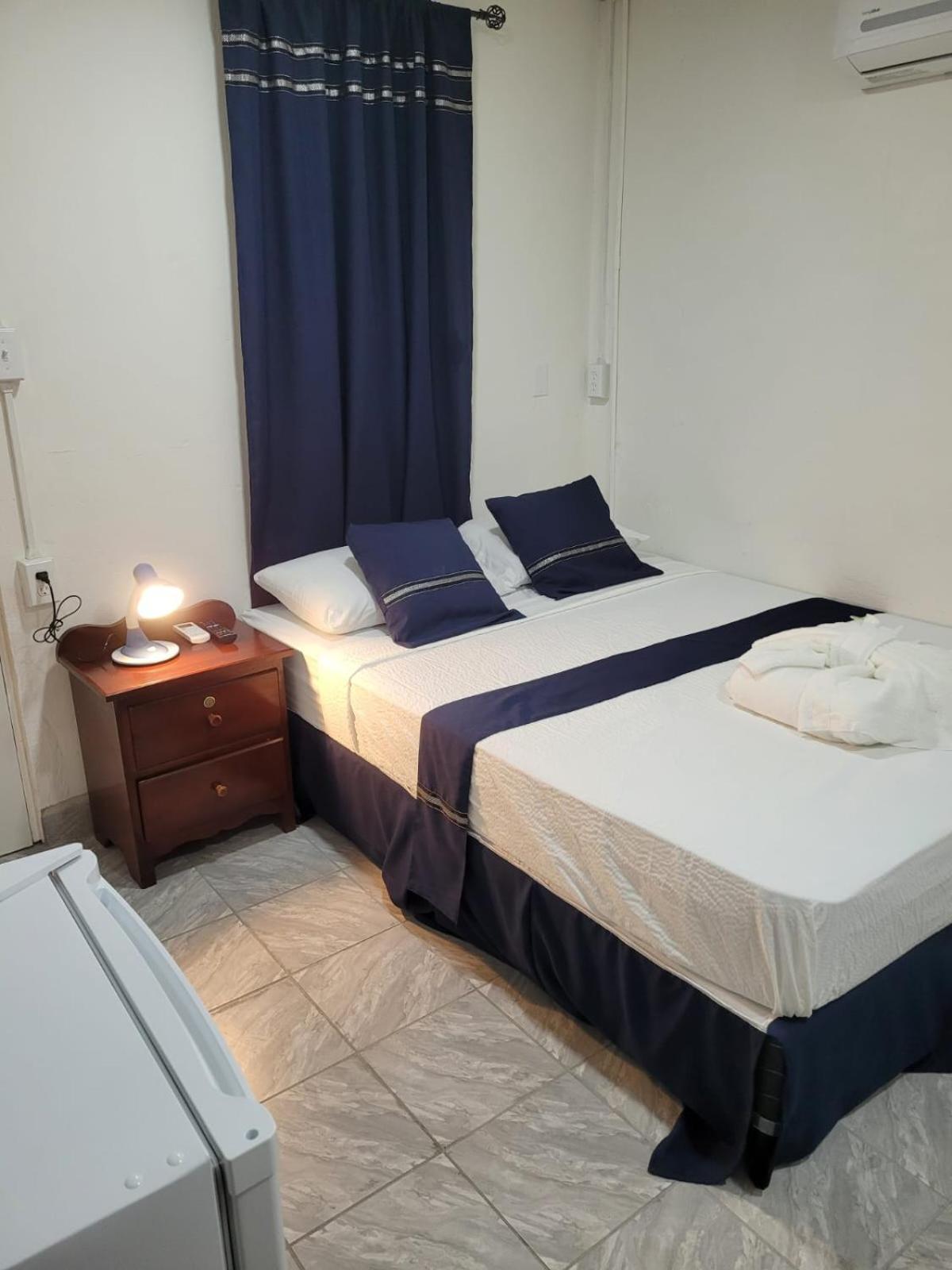 Saint Charles Inn, Belize Central America Punta Gorda Buitenkant foto